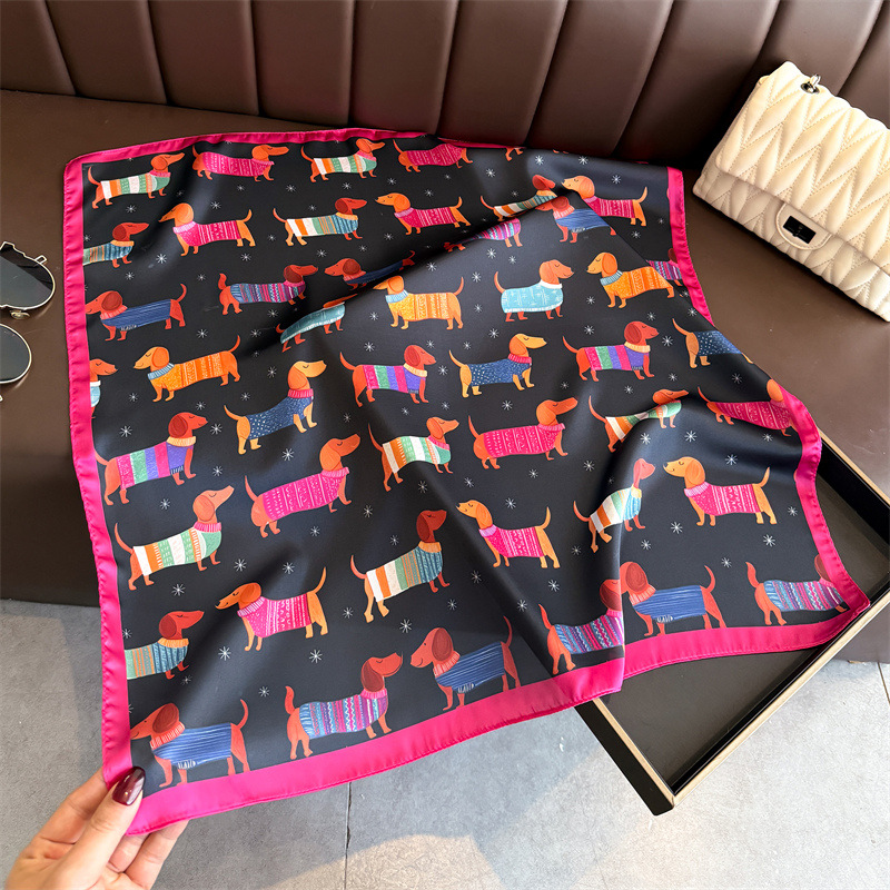 Foulard carré élégant en soie  - Dog Bandana Scarf avis et prix