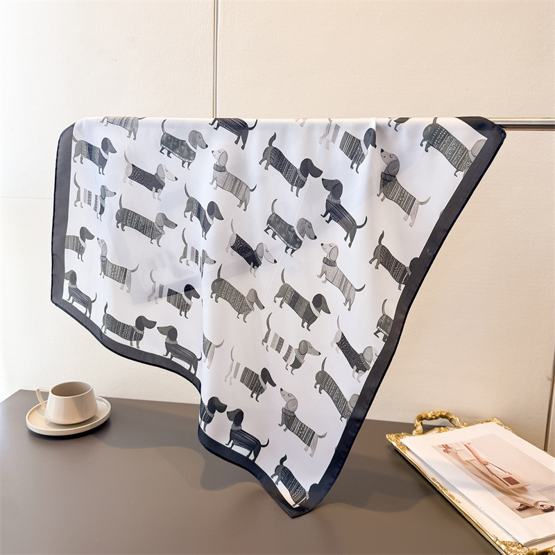 Foulard carré en coton imprimé - Dog Bandana Scarf avis et prix